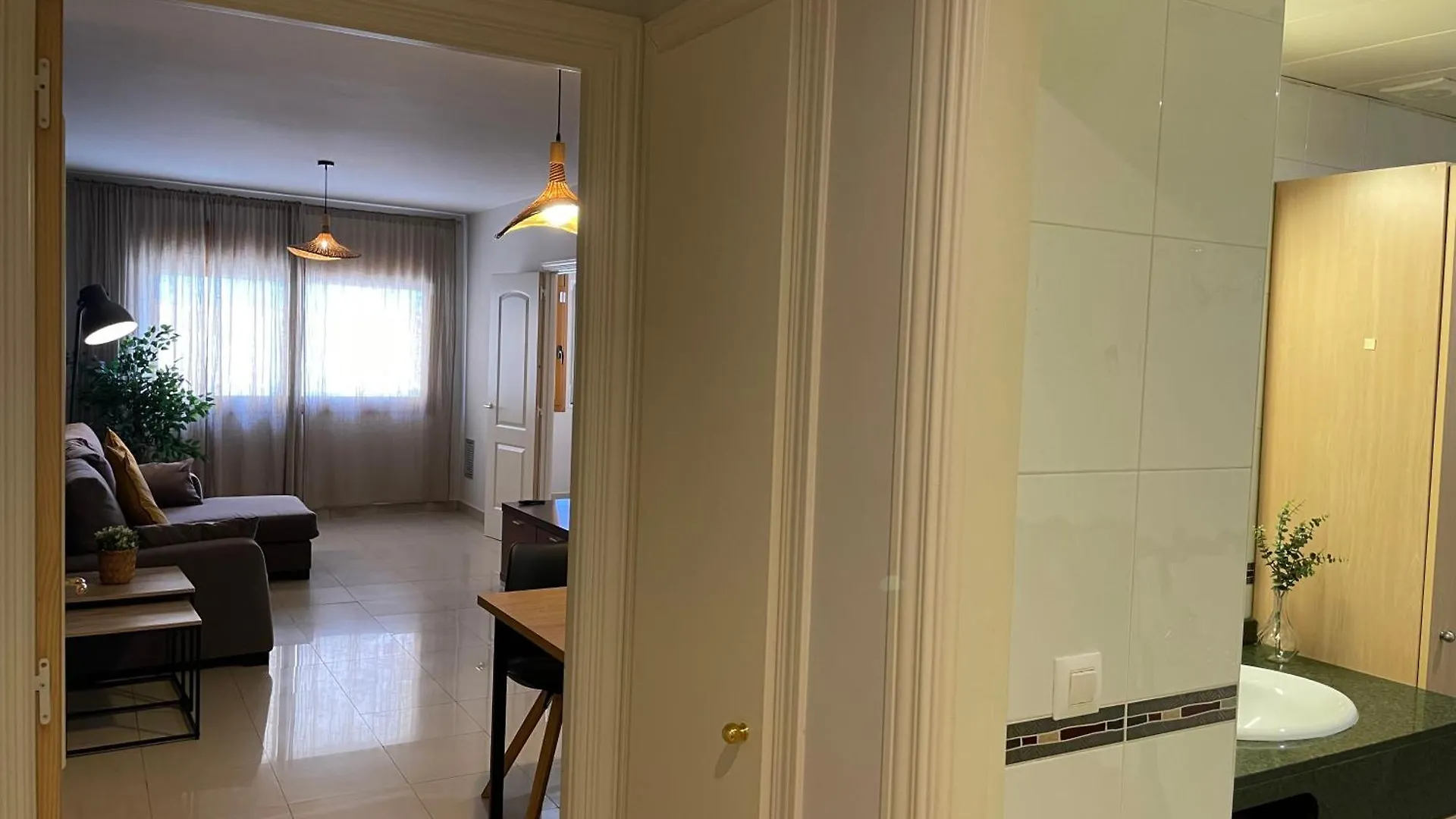 Apartament Mona 3 L' Escala 0*,